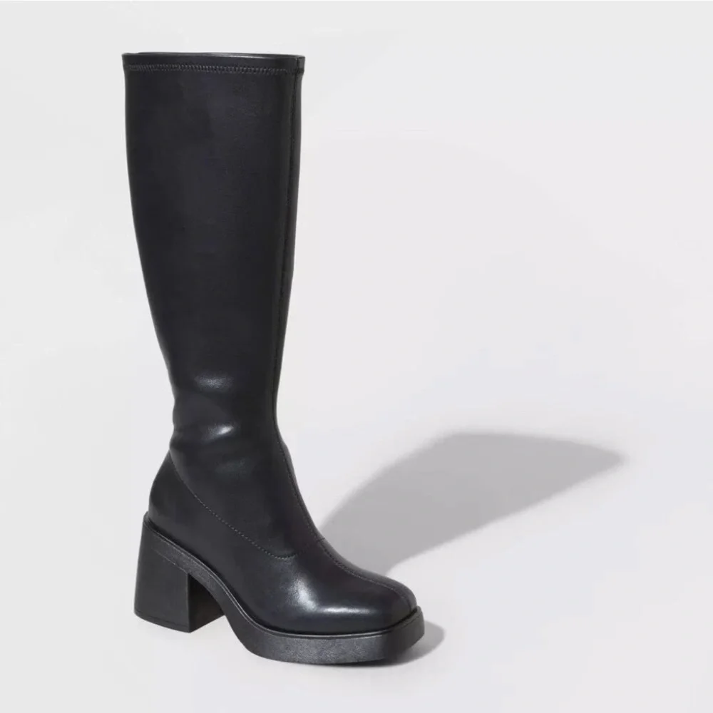 Black Knee-High Women's Boots 
Azzahya boots with memory foam! - Picture 1 of 2